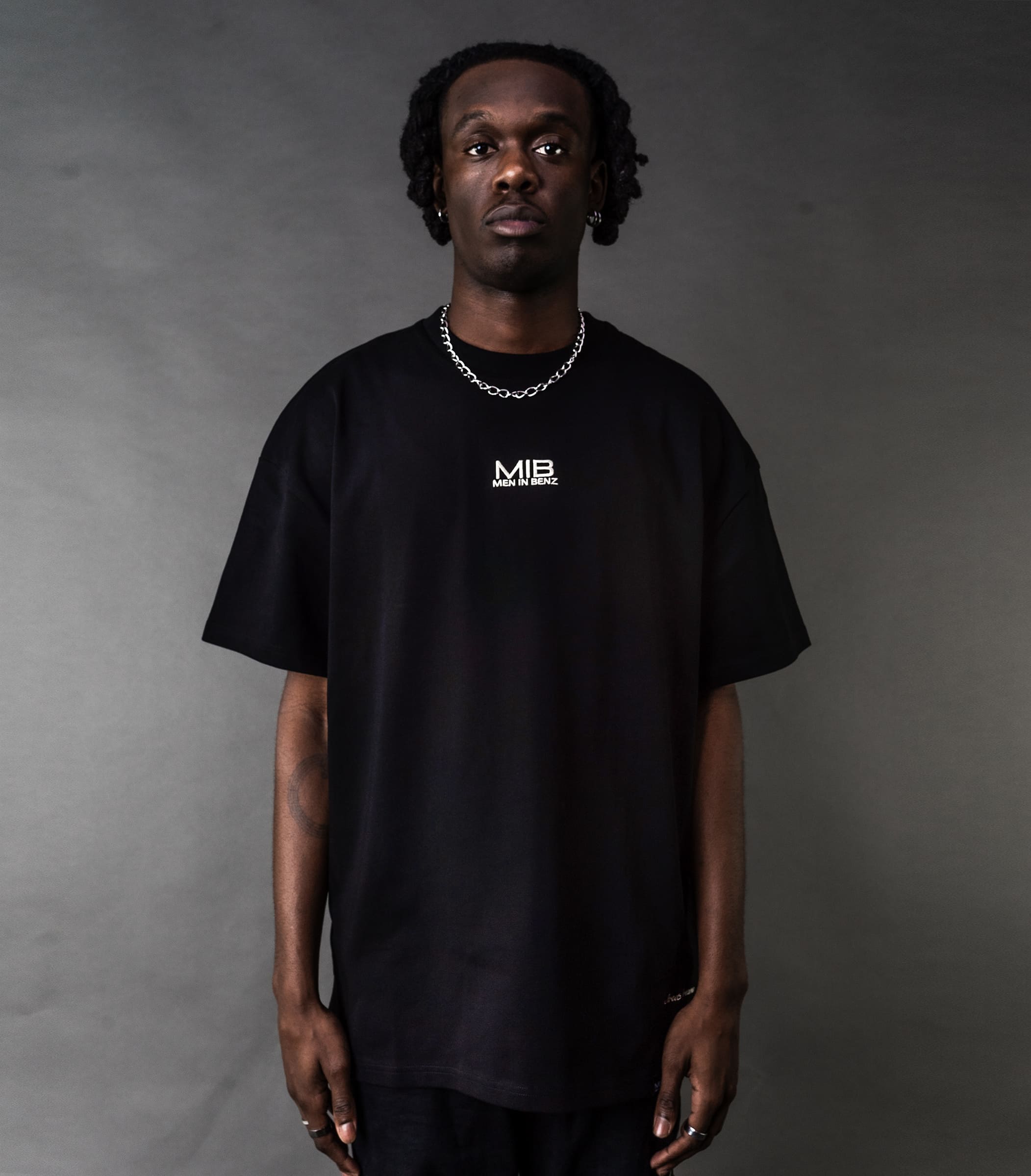 MIB Street Art T-Shirt