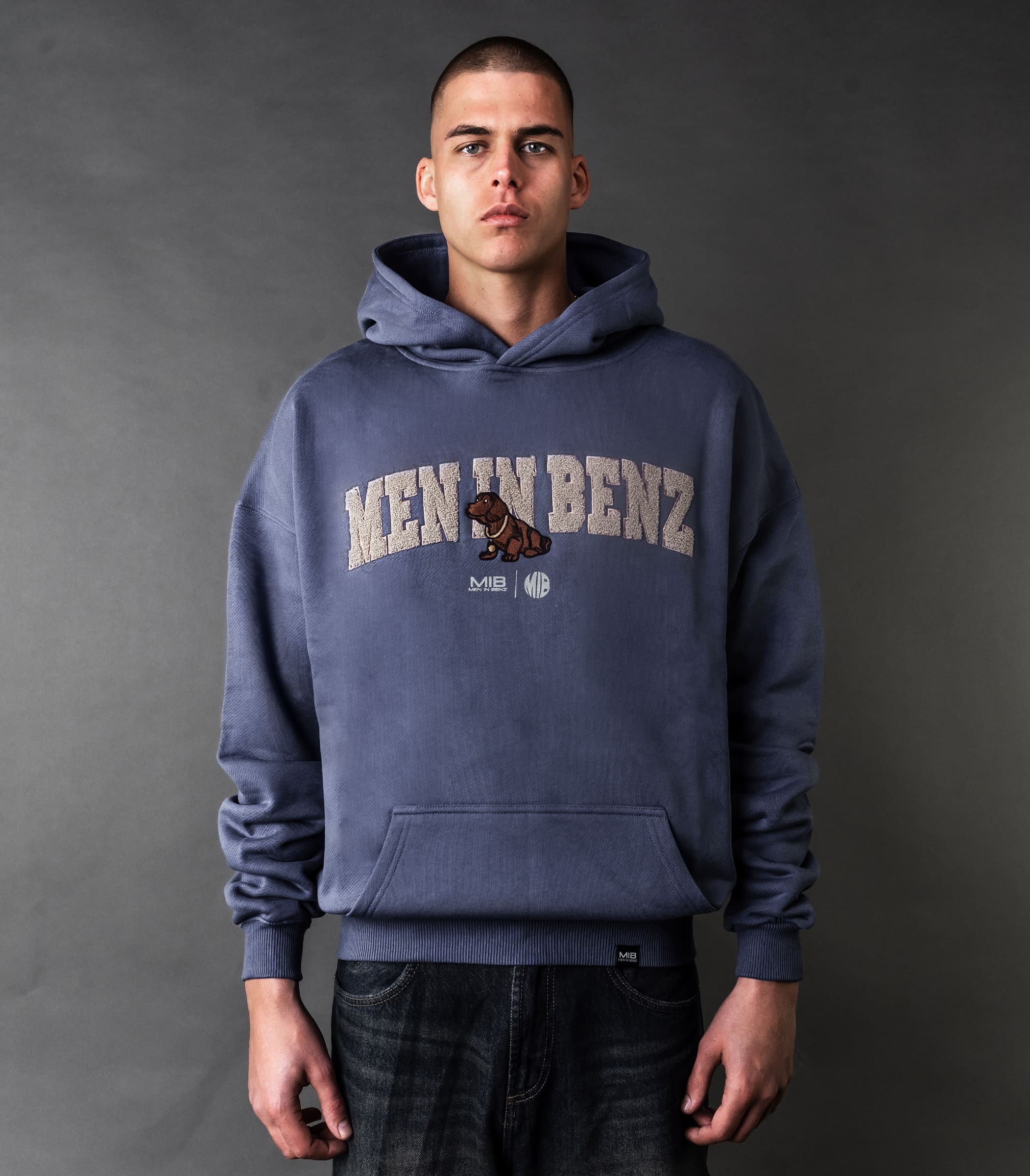 MIB Essential Hoodie - blau